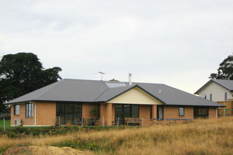 Photo of property in 12 Holyport Close, Fairfield, Dunedin, 9018