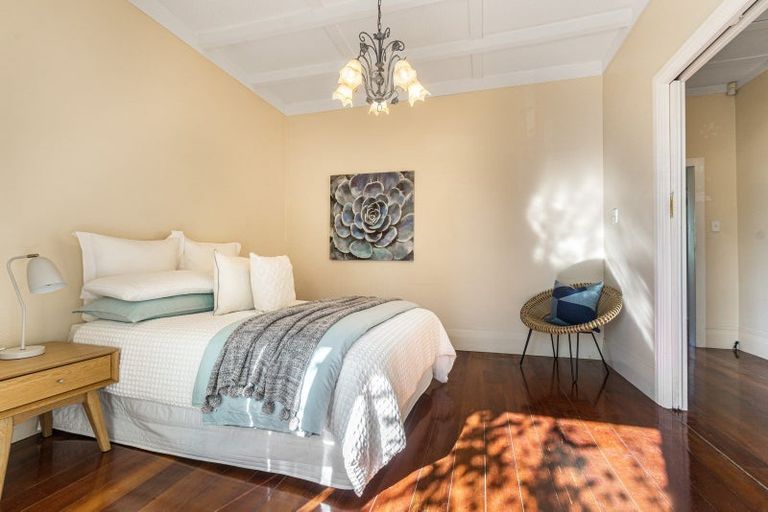 Photo of property in 39 Warwick Avenue, Westmere, Auckland, 1022