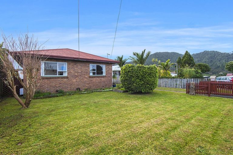 Photo of property in 13 Shortland Street, Regent, Whangarei, 0112