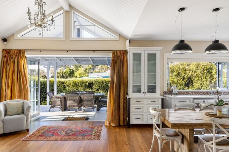 Photo of property in 34 Black Barn Lane, Bethlehem, Tauranga, 3110