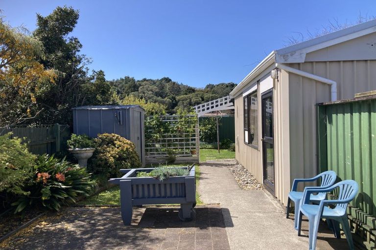 Photo of property in 42 Blake Street, Waitara, 4320
