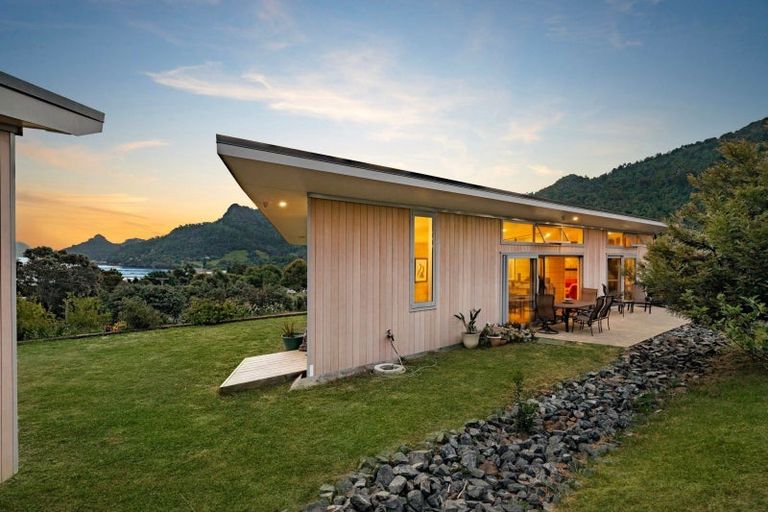 Photo of property in 38 Upland Road, Huia, Auckland, 0604