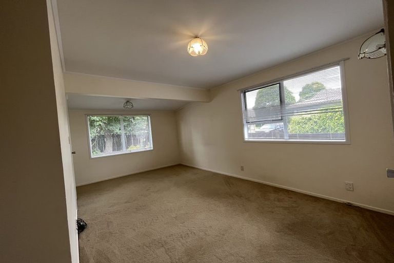 Photo of property in 373 Bucklands Beach Road, Bucklands Beach, Auckland, 2012