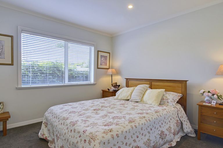 Photo of property in 1 Madison Street, Carterton, 5713