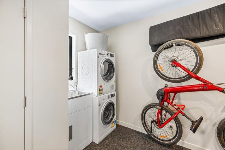 Photo of property in 1 Mulholland Drive, Jacks Point, 9371