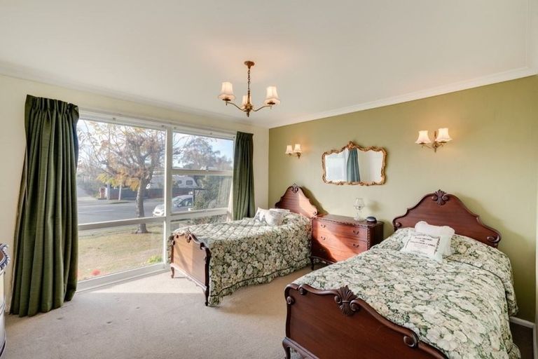 Photo of property in 131 Kendal Avenue, Burnside, Christchurch, 8053