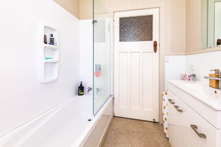 Photo of property in 21 Arthur Street, Winton, 9720