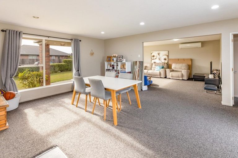 Photo of property in 3 Wendon Mews, Belfast, Christchurch, 8051