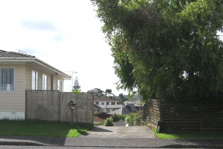 Photo of property in 38 Widmore Drive, Massey, Auckland, 0614