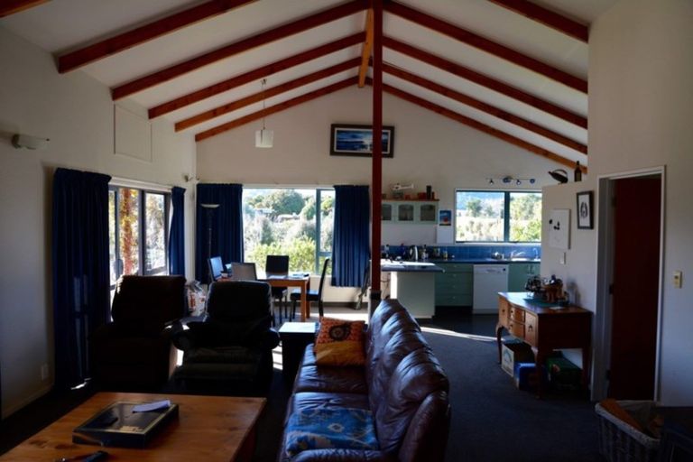Photo of property in 68 Waverley Street, Karamea, 7893