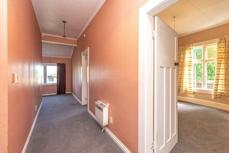 Photo of property in 14 Hurworth Place, College Estate, Whanganui, 4500