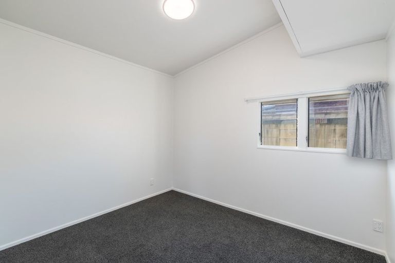 Photo of property in 8 Cole Grove, Wallaceville, Upper Hutt, 5018