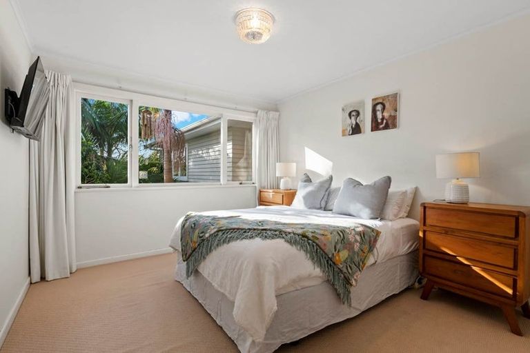 Photo of property in 28 Alexander Avenue, Torbay, Auckland, 0630