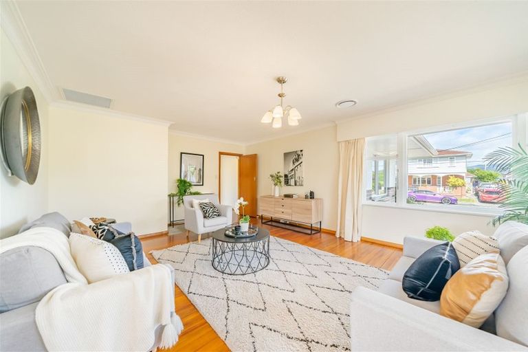 Photo of property in 28 Kashmir Avenue, Clouston Park, Upper Hutt, 5018