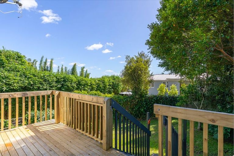 Photo of property in 191a Glengarry Road, Glen Eden, Auckland, 0602