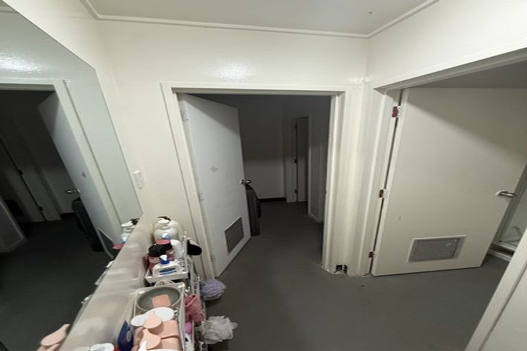 Photo of property in 1/8 Lipman Street, Mount Victoria, Wellington, 6011