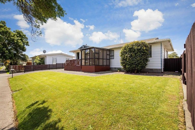 Photo of property in 71 Kaimanawa Street, Kelvin Grove, Palmerston North, 4414