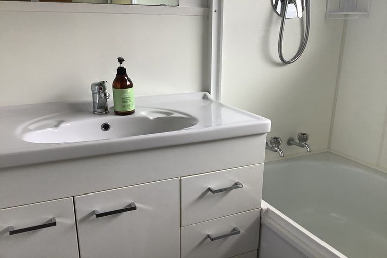 Photo of property in 1/123 Gardner Avenue, New Lynn, Auckland, 0600