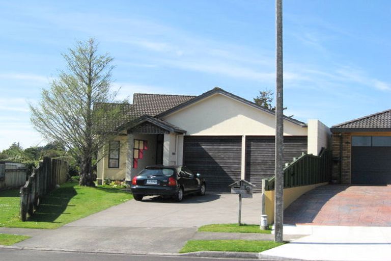 Photo of property in 10 Frank Frethey Place, Highlands Park, New Plymouth, 4312