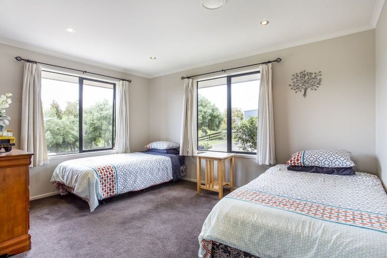 Photo of property in 38a Kaipara Lake Road, South Head, Helensville, 0874