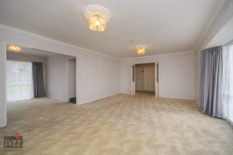 Photo of property in 5 Rosebank Avenue, Kelvin Grove, Palmerston North, 4414