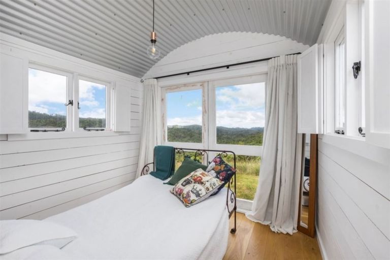 Photo of property in 357c Govan Wilson Road, Whangaripo, Warkworth, 0985