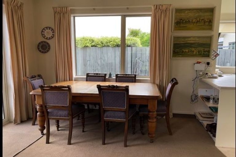 Photo of property in 17 Perrow Street, Wanaka, 9305