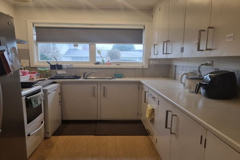 Photo of property in 3a Farnham Place, Ilam, Christchurch, 8041