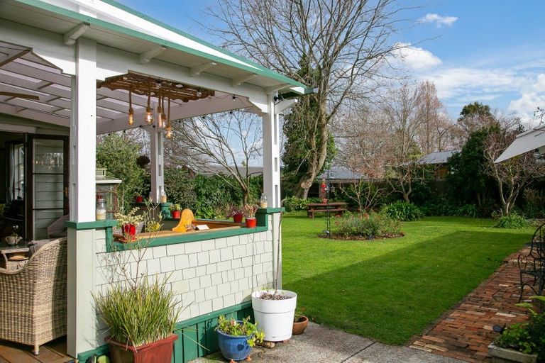 Photo of property in 169 Victoria Street, Cambridge, 3434