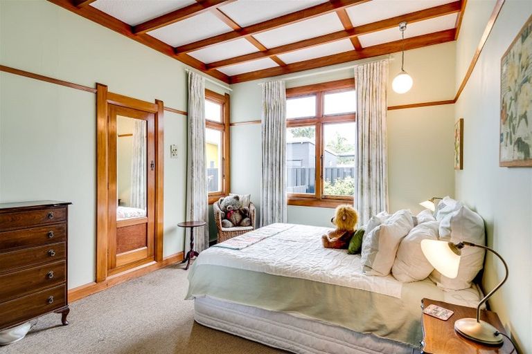 Photo of property in 130 Gloucester Street, Taradale, Napier, 4112