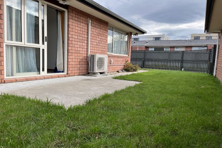 Photo of property in 2/43 Peverel Street, Riccarton, Christchurch, 8041