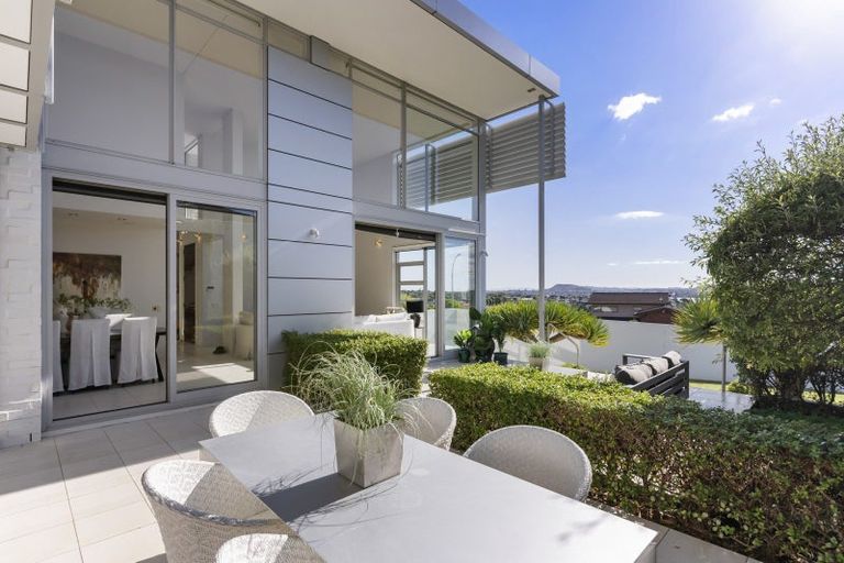 Photo of property in 11 Icarus Place, Half Moon Bay, Auckland, 2012