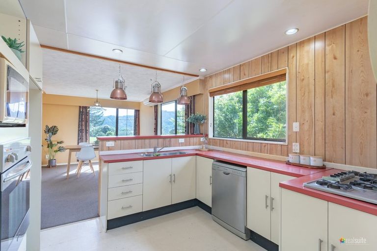 Photo of property in 91 Logie Street, Stokes Valley, Lower Hutt, 5019