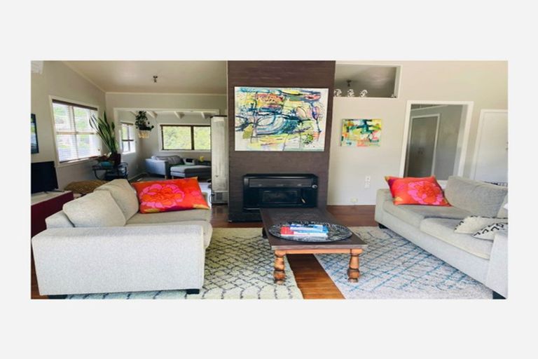 Photo of property in 1/14 Matipo Road, Mairangi Bay, Auckland, 0630