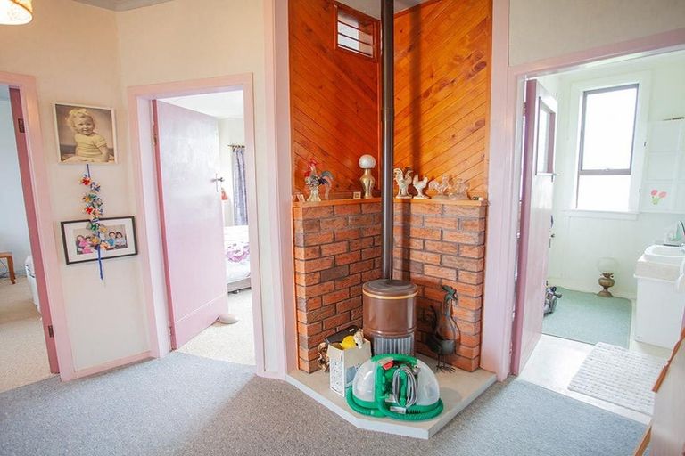 Photo of property in 51 Seymour Street, Waitara, 4320