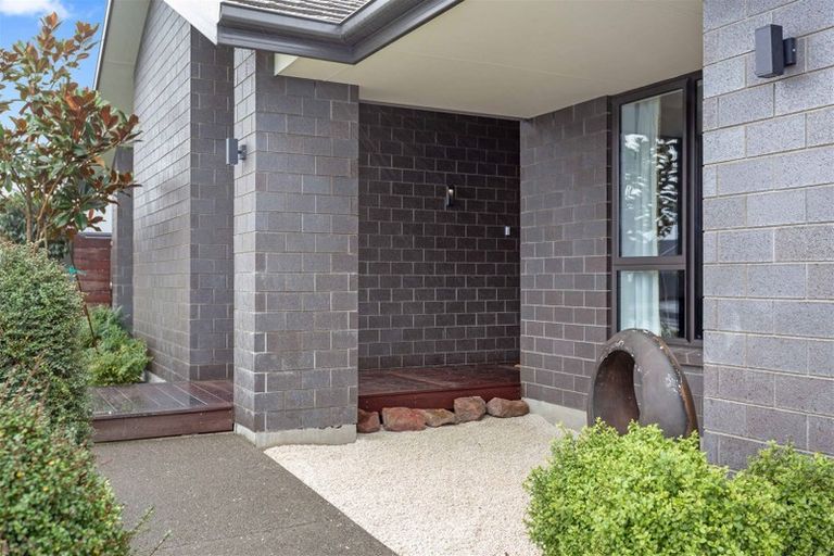 Photo of property in 6 Benjes Place, Woodend, 7610