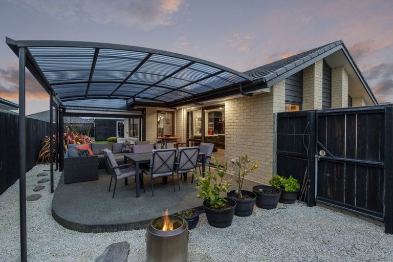 Photo of property in 36 Luxembourg Crescent, Halswell, Christchurch, 8025