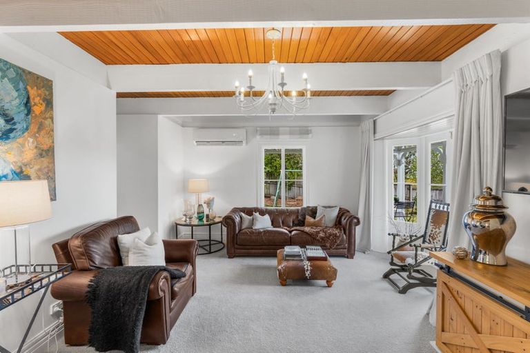 Photo of property in 85 Penruddock Rise, Westmorland, Christchurch, 8025