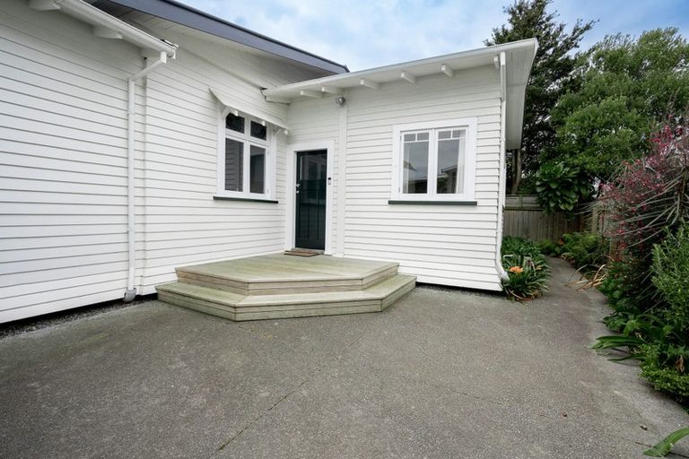 Photo of property in 24 Aroha Street, Takaro, Palmerston North, 4410
