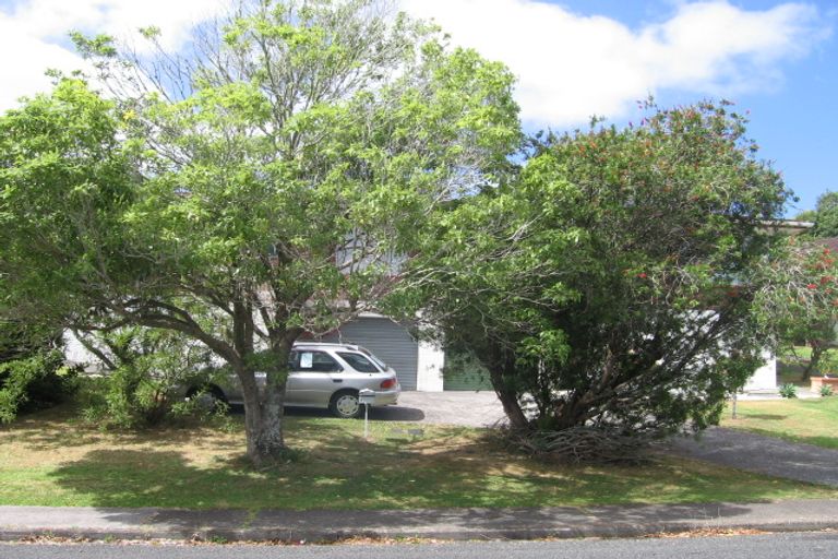 Photo of property in 2/15 Leigh Terrace, Bayview, Auckland, 0629