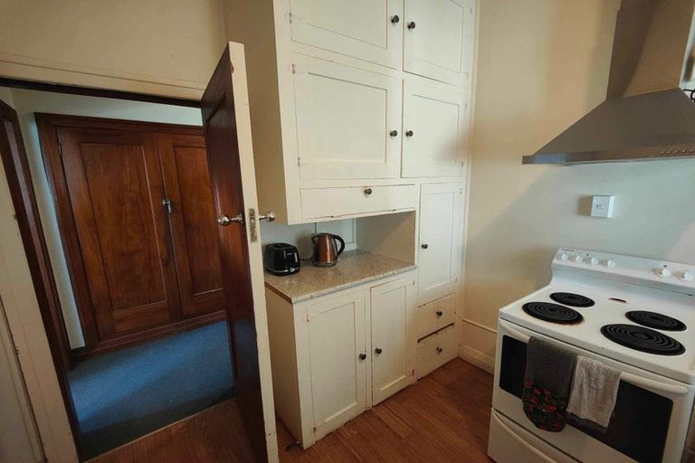 Photo of property in Elms Court Flats, 1/367 The Terrace, Te Aro, Wellington, 6011