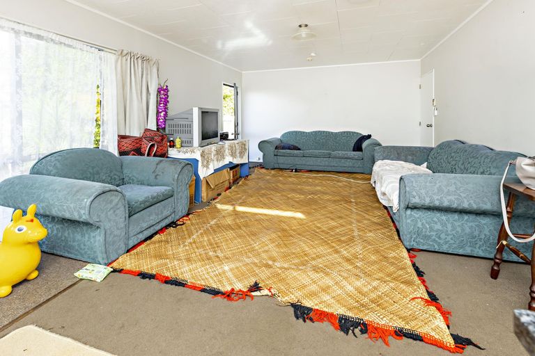 Photo of property in 3/22 Barneys Farm Road, Clendon Park, Auckland, 2103