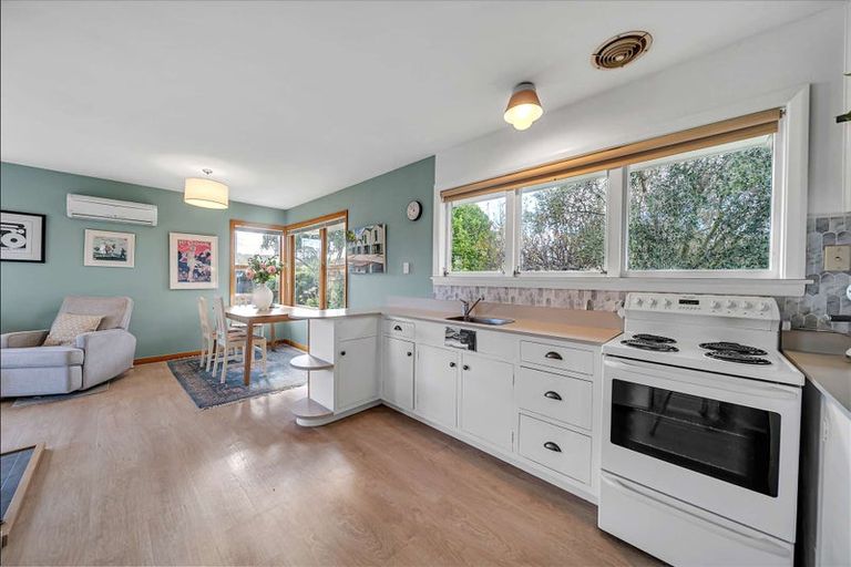 Photo of property in 17 Courage Road, Amberley, 7410