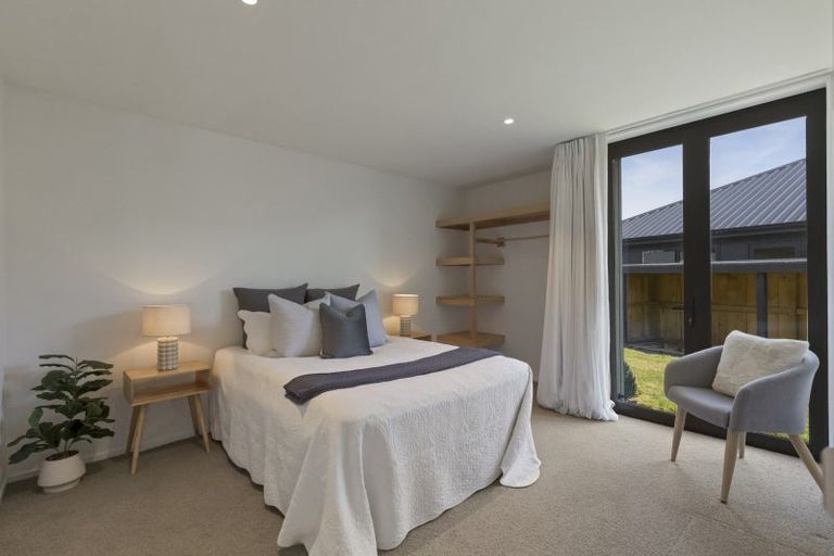 Photo of property in 22 Corriedale Road, Jacks Point, 9371