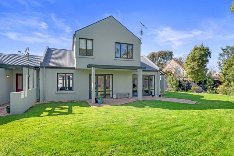 Photo of property in 23 Coates Place, Rangiora, 7400