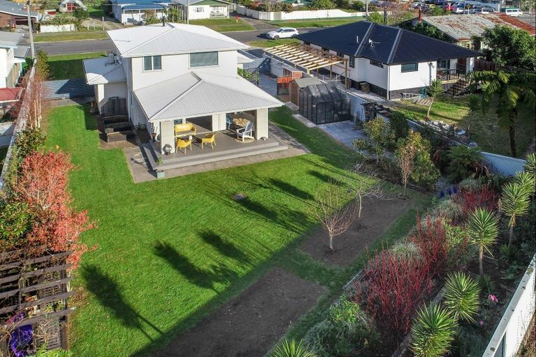 Photo of property in 3 Gladstone Street, Westport, 7825