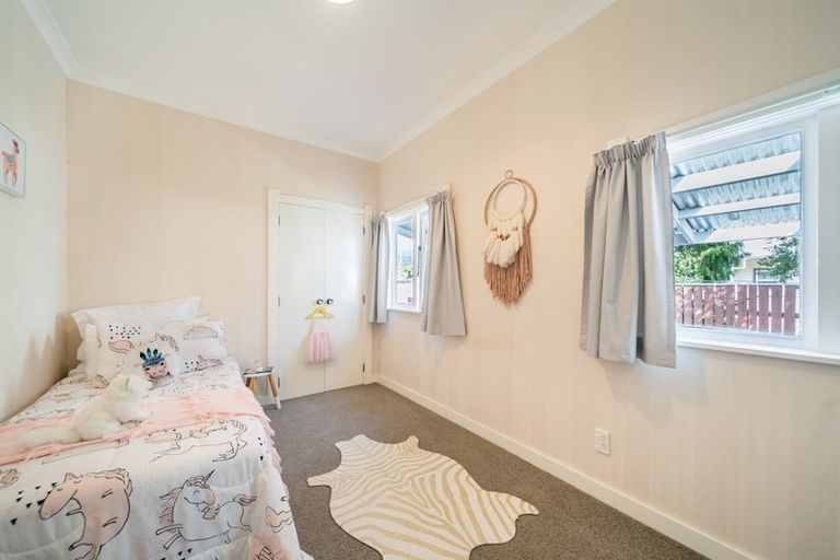 Photo of property in 54a Wilford Street, Wallaceville, Upper Hutt, 5018