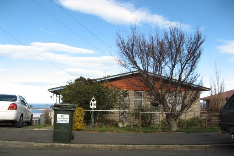 Photo of property in 23 Calypso Place, Rothesay Bay, Auckland, 0630