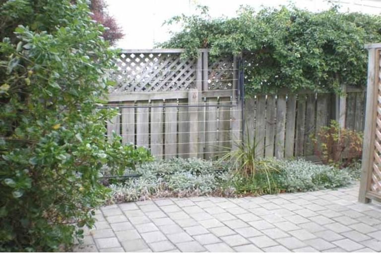 Photo of property in 15 Kenwyn Terrace, Newtown, Wellington, 6021