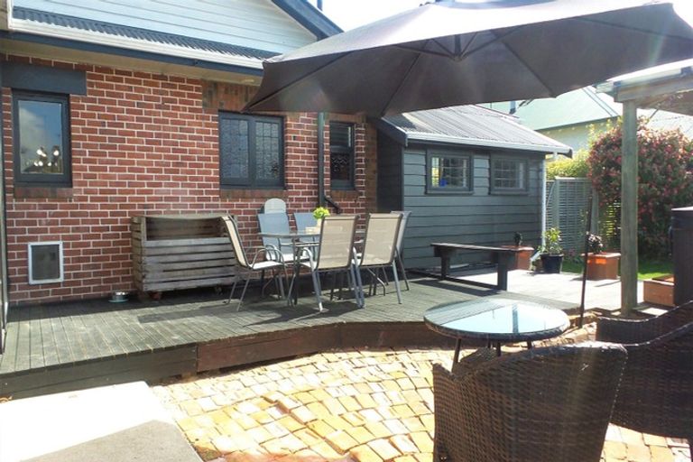 Photo of property in 2 Allnatt Street, Temuka, 7920